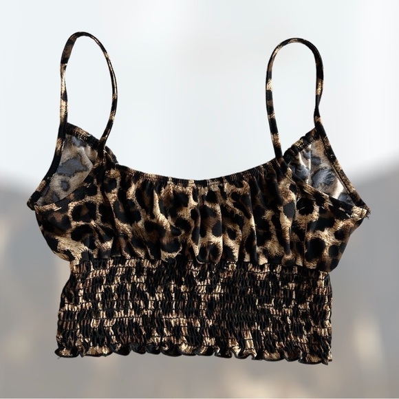 Timing leopard print tie front spaghetti strap crop top size S - Picture 2 of 7